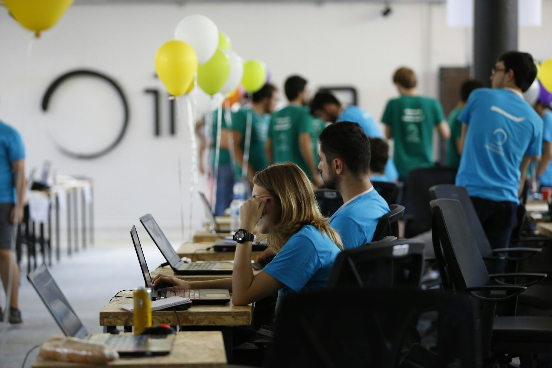 ordenadores alquilados para hackathon